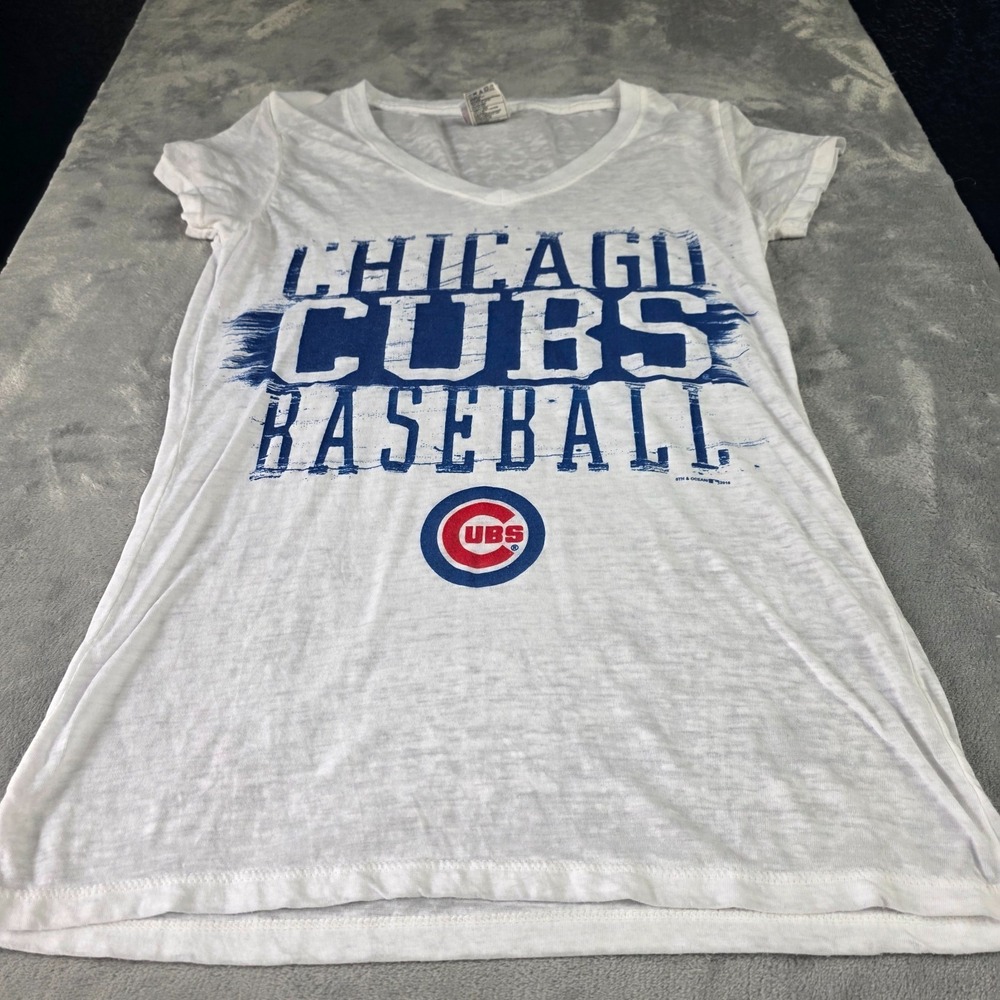 Women's‎ Chicago Cubs V-neck MLB Baseball Shirt Sz ~ M
